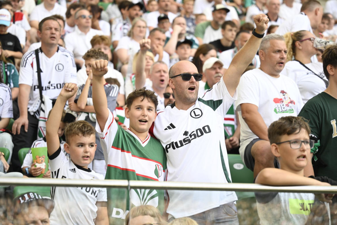 Legia Warszawa - Zagłębie Lubin: Zdjęcia kibiców