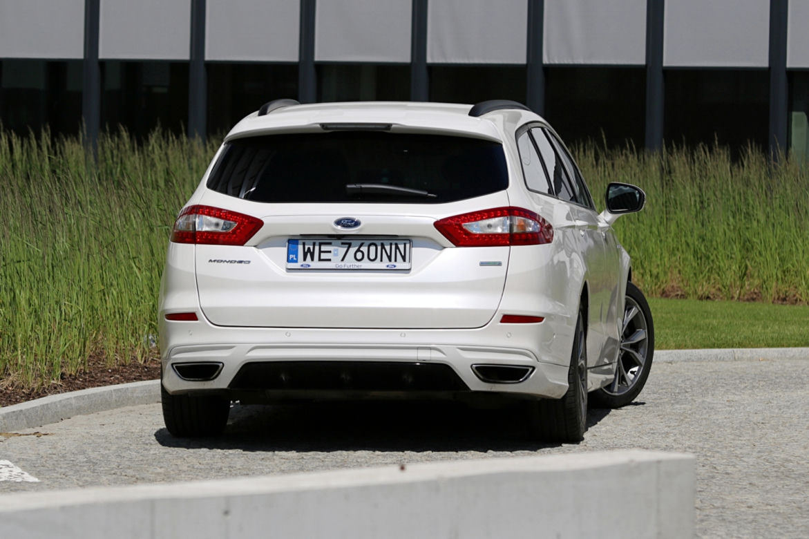Ford Mondeo Kombi ST-Line 2.0 EcoBoost 240 KM A6