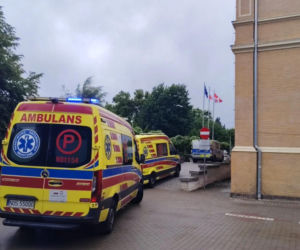 Oblał się benzyną i wszedł do urzędu! Groził, że się podpali