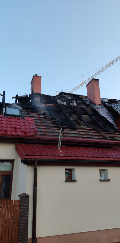 Pożar domu wielorodzinnego w Tarnowie! Jedenaście osób ewakuowanych