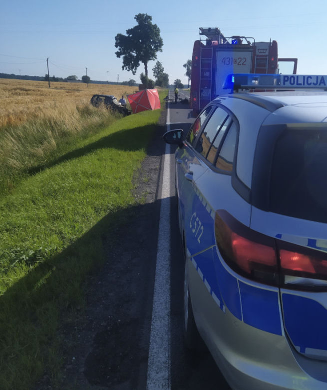 Tragiczny wypadek w Pląchotach! 49-latek zginął na miejscu [ZDJĘCIA]