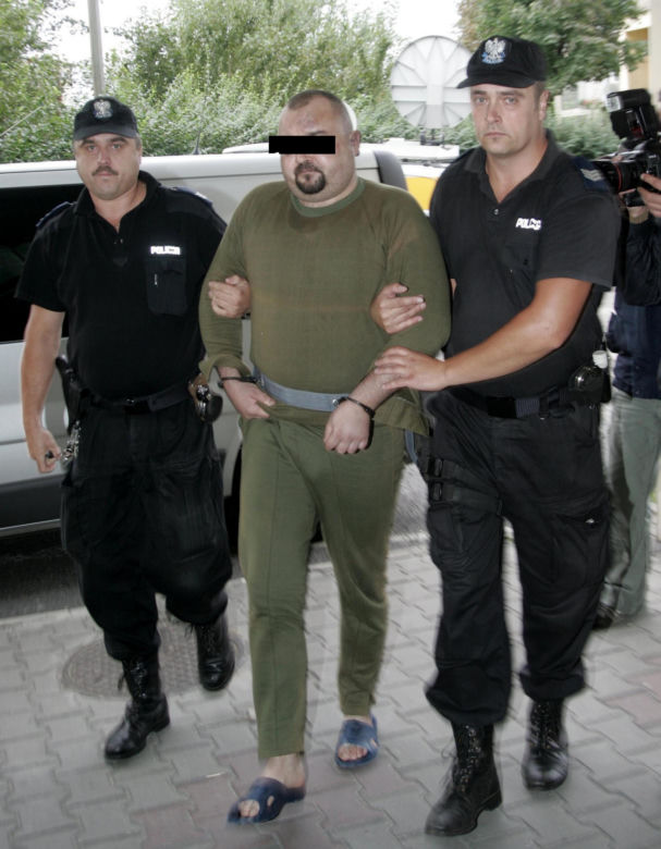 Koszmar w Rybniku. Zaczął strzelać, bo rodzina nie chciała grilla
