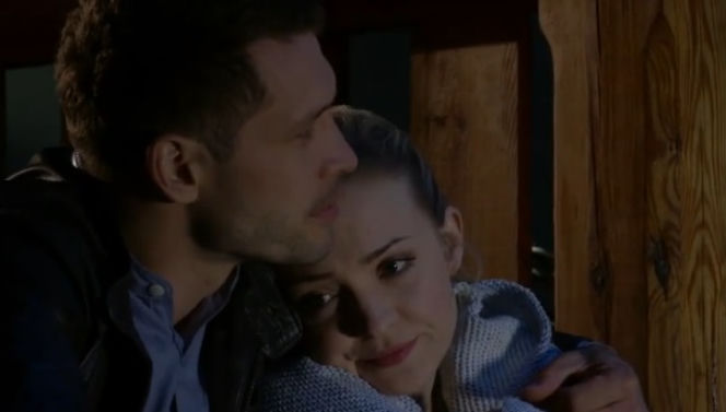 M jak miłość odc. 1080. Joanna (Barbara Kurdej-Szatan), Tomek (Andrzej Młynarczyk)