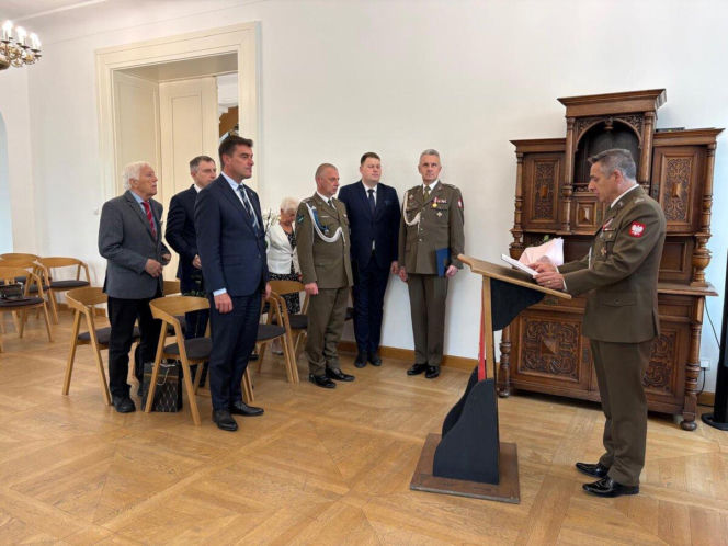 Podpułkownik „Joasia”. Mianowanie w dowód uznania za życie bohaterki z Leszna