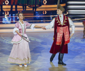 Blanka wpadła na studniówkę. W takim stroju wystąpiła. Odpowiednio do okazji?