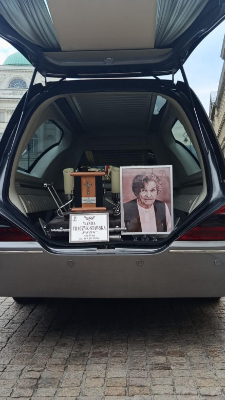 Ostatnia droga Wandy Traczyk-Stawskiej. Tak stolica żegna bohaterkę Powstania Warszawskiego