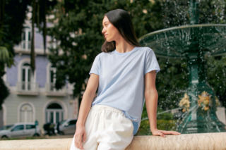 Połączenie minimalizmu i fracuskiego szyku. Kolekcja UNIQLO i COMPTOIR DES COTONNIERS Wiosna/Lato 2026