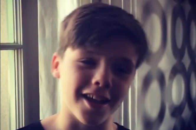 Młody Beckham śpiewa jak Justin Bieber