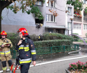 Pożar na ulicy Fabrycznej w Warszawie