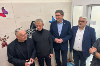 Obrazy z konkursu Magia Lotu na ściach oddziału chirurgii dziecięcej