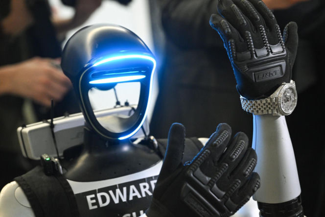 Robot humanoidalny Edward Warchocki w Sejmie