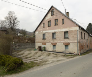 Córka zamordowała rodziców. Pomogła jej przyjaciółka.