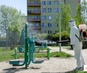 Bełchatów: Dezynfekcja obiektów sportowych. Siłownie, boiska wszysto spryskano dezynfekatorem 