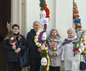 Niedziela Palmowa 2026 w gminie Brody. Barwna procesja i rekordowe palmy w Krynkach