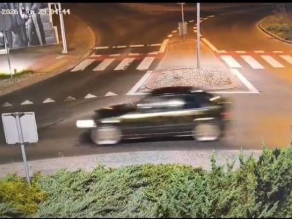 Surowa kara dla młodego kierowcy. Za nocne drifty na rondzie