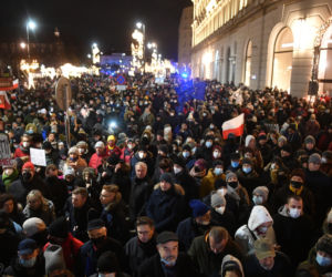 Lex TVN. Protesty w obronie mediów w całej Polsce. Największy w Warszawie