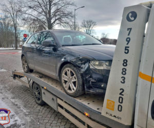 Kobieta włączyła się w Tychach do ruchu i zaczęło się piekło. Trzy samochody uszkodzone