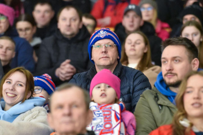 KH Energa Toruń - Unia Oświęcim 4:1, zdjęcia kibiców i zawodników z meczu nr 6