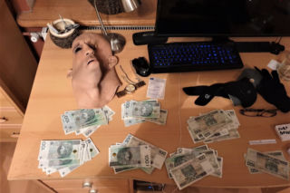 Rozbili gang cyberprzestępców! Oszukiwali ludzi w całej Polsce!