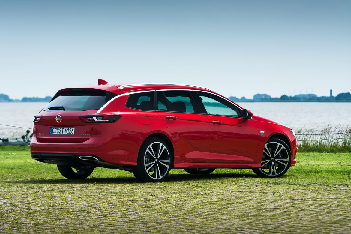 Opel Insignia Sports Tourer OPC Line 2.0 Turbo 260 KM AWD AT