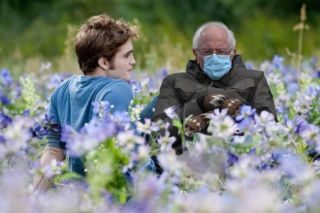 Bernie Sanders - MEMY z gwiazdą inauguracji Joe Bidena. Te rękawiczki podbijają sieć