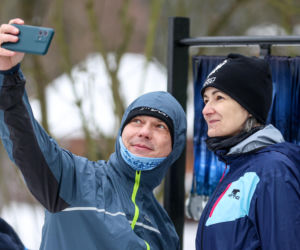 Wystrzał startera zamiast szampana. Tłumy powitały Nowy Rok na XX Śląskim Maratonie Noworocznym Cyborg