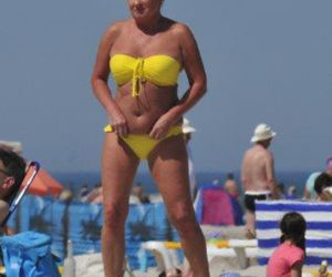 Beata Kozidrak na plaży. Płynie w niej gorąca krew!