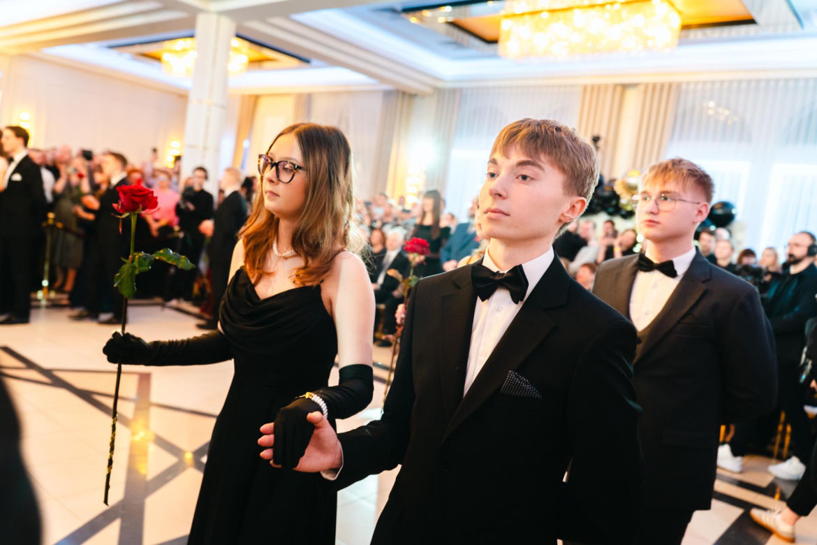 Studniówka 2026 młodzieży z IV LO im. Hetmana Stanisława Żółkiewskiego w Siedlcach