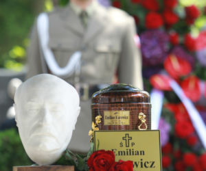 Pogrzeb Emila Karewicza - cmentarz