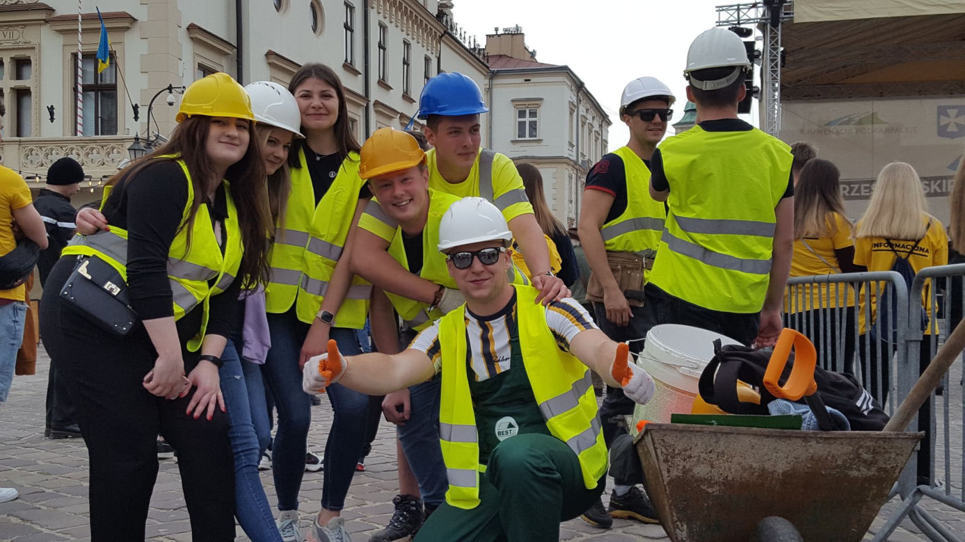 Rzeszowskie Juwenalia czas zacząć! Studenci odebrali klucz do miasta! [ZDJĘCIA]