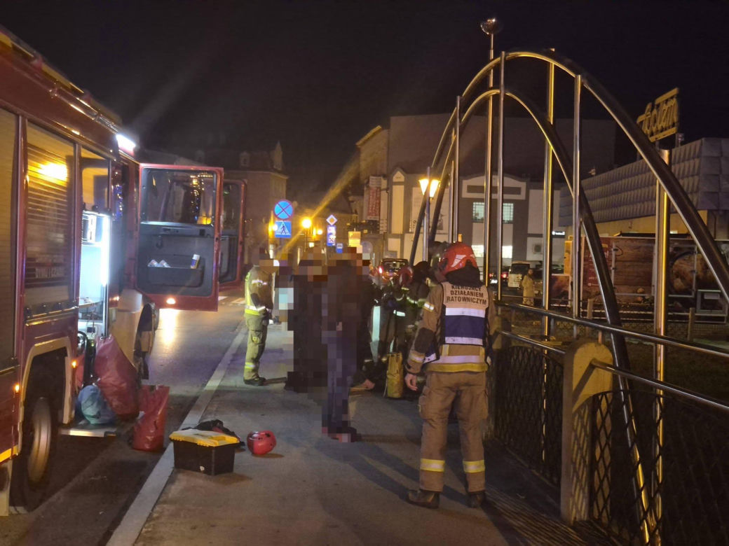 Mężczyzna wszedł na most w Kościanie. Zareagowali świadkowie