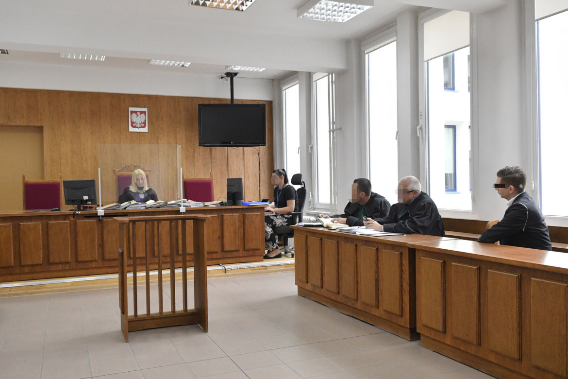 Kolejna rozprawa Patryka D. Pędził białym porsche po Marszałkowskiej. Inwalida zginął na miejscu