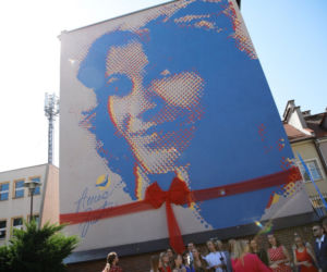 Opole: Mural Anny Jantar w centrum miasta