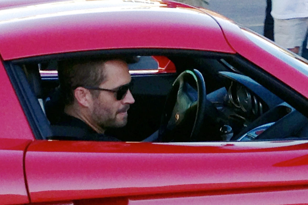 Paul Walker / ostatnie zdjęcie przed wypadkiem w Porsche Carrera GT
