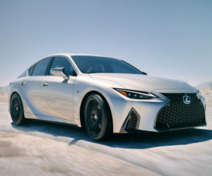 2021 Lexus IS