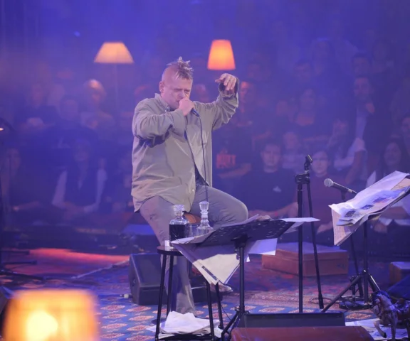 Kult i koncertowy album MTV Unplugged. Wspominamy słynny występ w warszawskim Och-Teatrze
