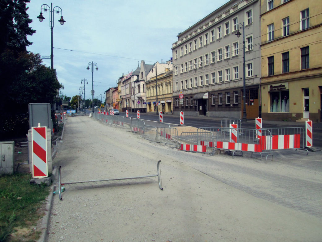 Budowa peronu wiedeńskiego na ostatniej prostej. Jak przebiegają prace? [ZDJĘCIA]