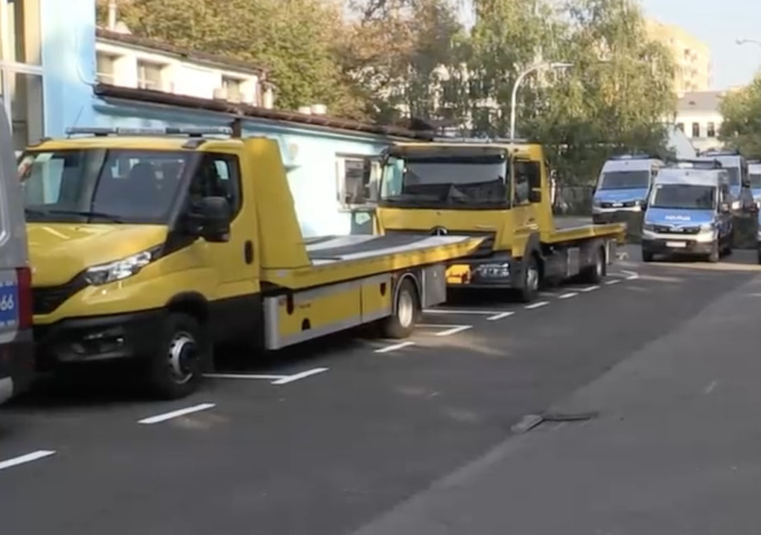Policja odebrała 35 nowych radiowozów i 18 dronów
