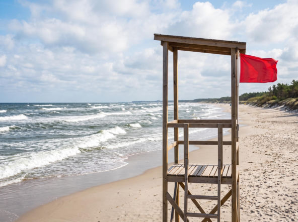 Sinice Sarbinowo. Czy w Sarbinowie można się kąpać 11.08? Flaga, warunki pogodowe