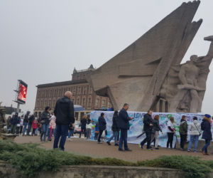 Mieszkańcy Dąbrowy Górniczej bronią pomnika