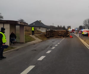 Zdziechów. Dwie osoby nie żyją, 9 rannych. Szokujące informacje o kierowcy busa Poczty Polskiej!