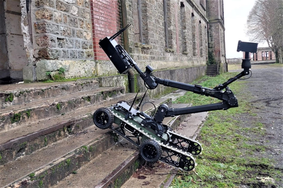 Robot PIAP Gryf we Francji