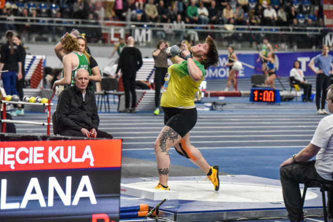 Halowe mistrzostwa Polski w Kujawsko-Pomorskiej Arenie Toruń. Zdjęcia kibiców i zawodników