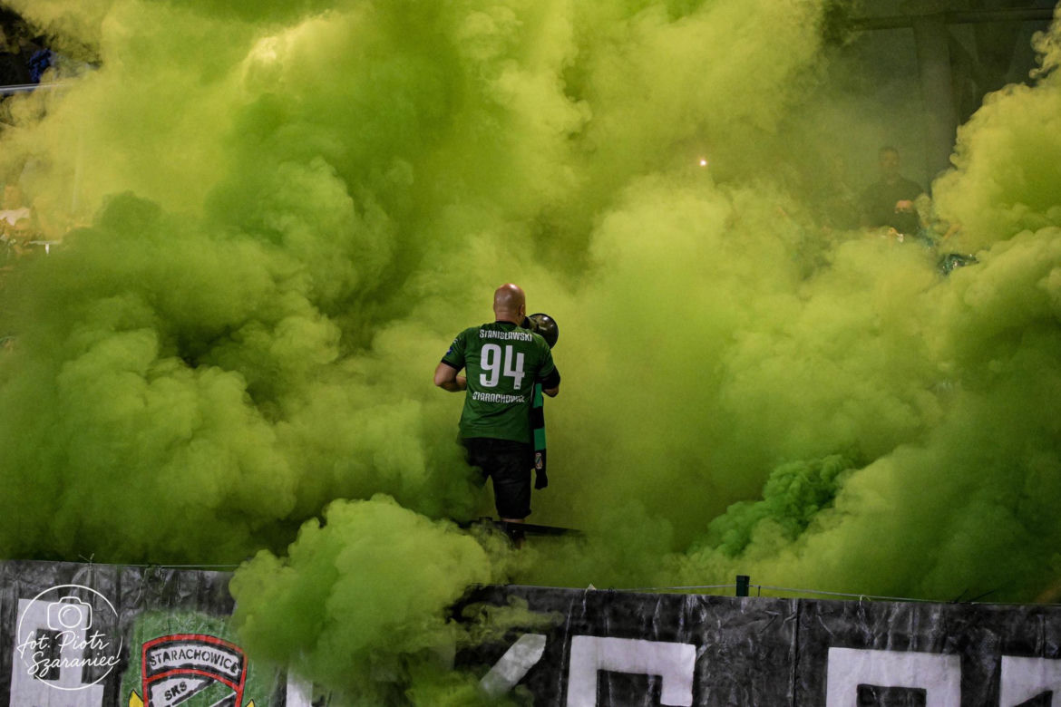 To było wielkie święto futbolu w Starachowicach. A oprawa kibiców SZTOS