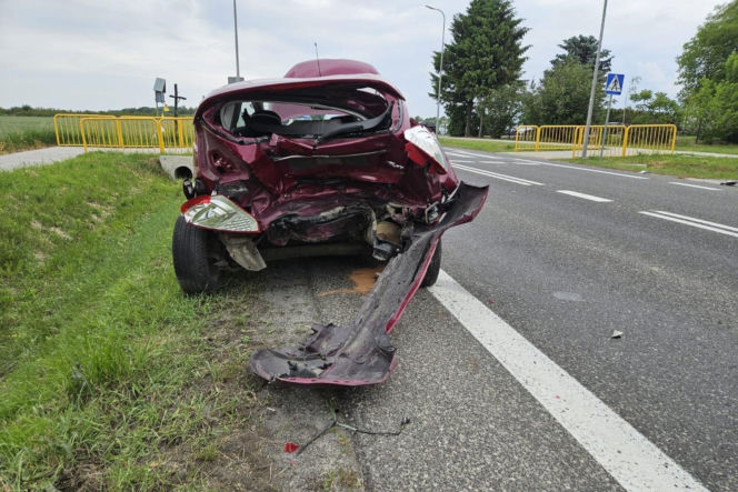 Poważny wypadek w miejscowości Sadowie. Zablokowana DK9, są ranni