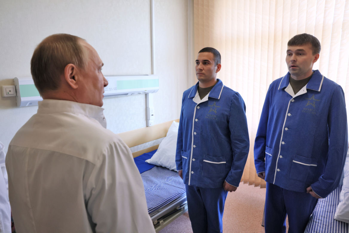 Władimir Putin w szpitalu! Kreml ujawnia zdjęcia
