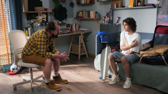 Barwy szczęścia, odc. 3296. Borys (Jakub Wieczorek), Romeo (Jacek Tyszkiewicz)