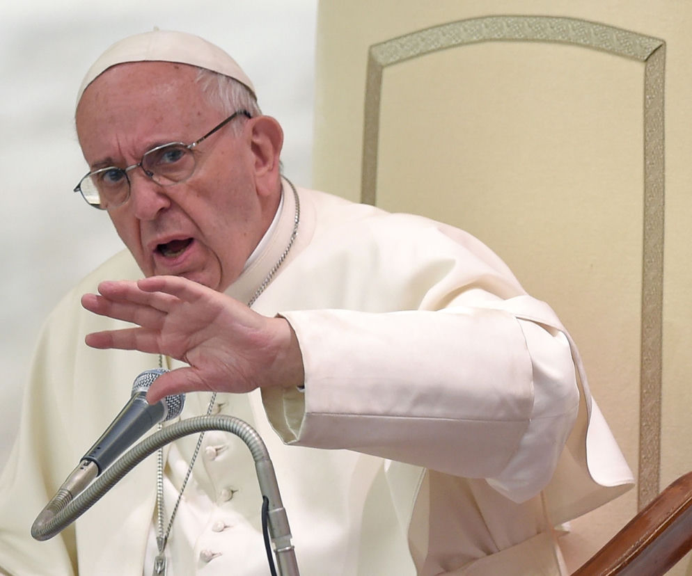 PAPIEŻ FRANCISZEK PRZYWOŁUJE KSIĘŻY DO PORZĄDKU.