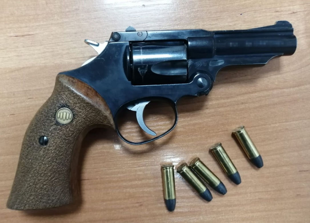 Lubelscy policjanci zlikwidowali narkobiznes. W lodówce i w sejfie było prawie 8 kg narkotyków
