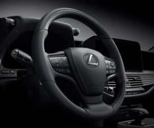 (2021) Lexus LS po liftingu